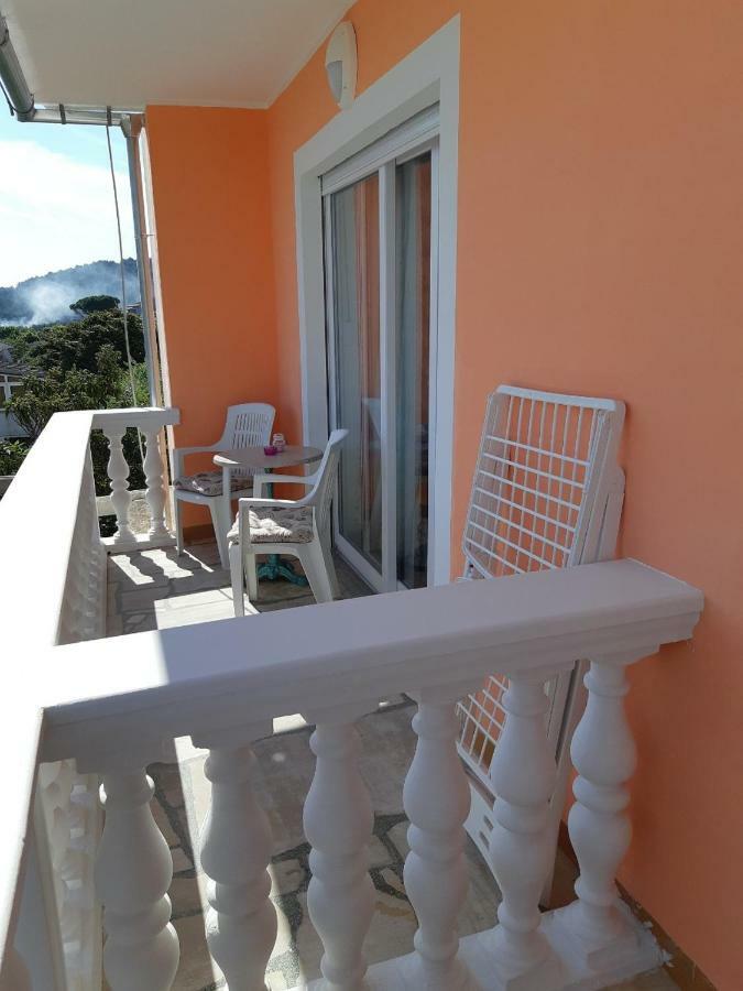 Apartments Nives Mali Lošinj Kültér fotó